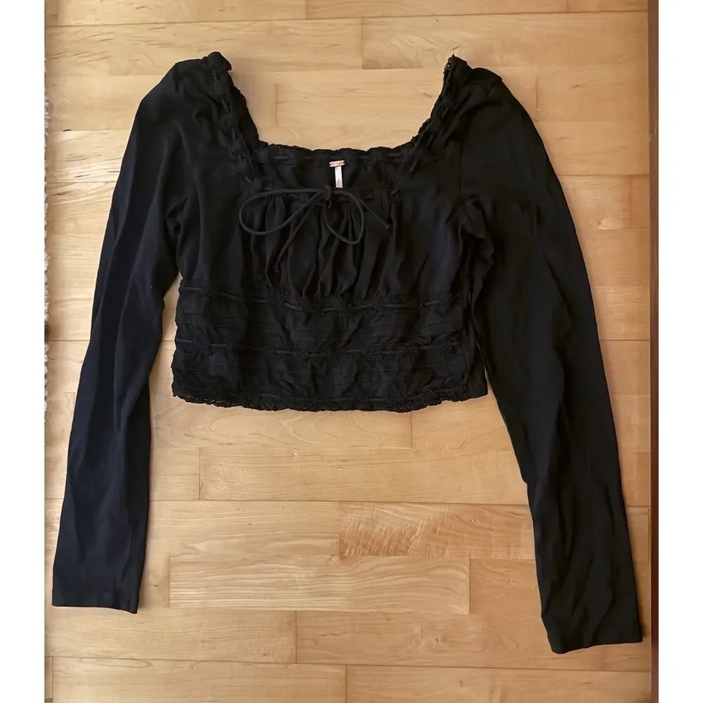 Free People Cropped Black Long Sleeve Scarlett Top Blouse M